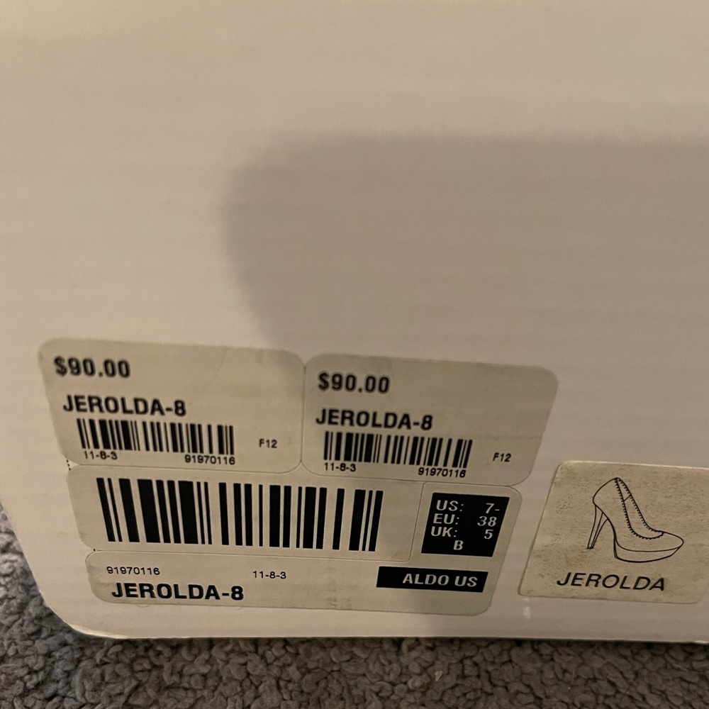 Aldo Pumps - Picture 4 of 4